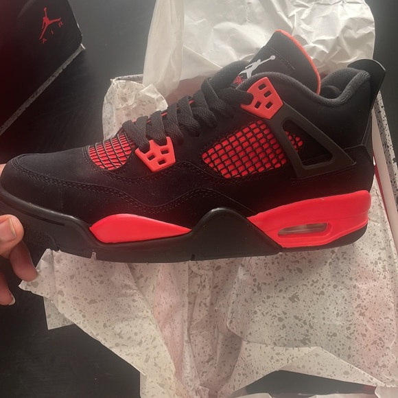 Red Thunder 4s - Picture 2 of 2